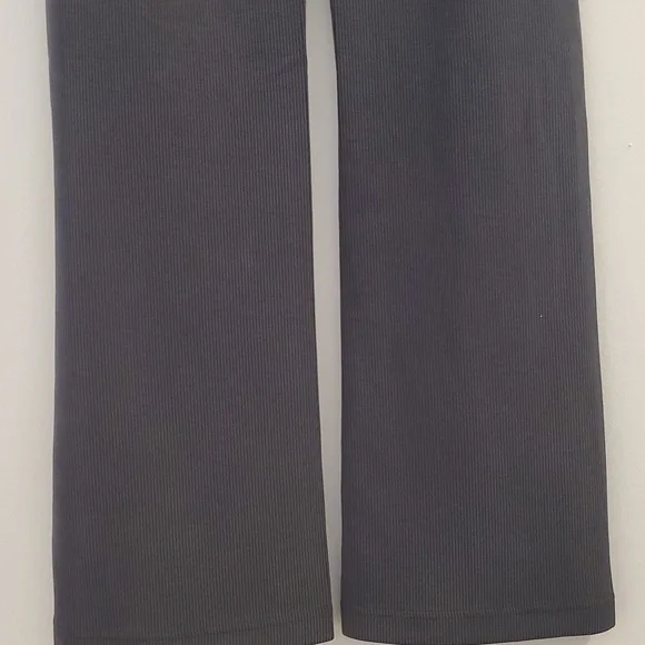 NWOT Lululemon Brushed Softstreme Rib Zip Flare Pants, 32.5